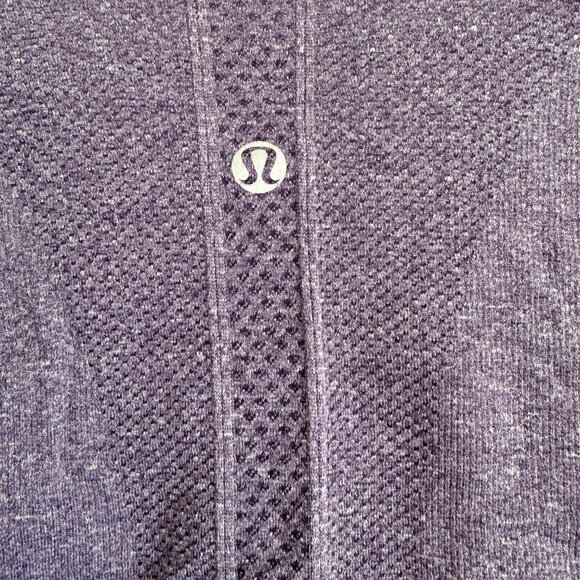 Lululemon Swiftly Tech T-Shirt V-Neck Purple Size 6 - Picture 5 of 6